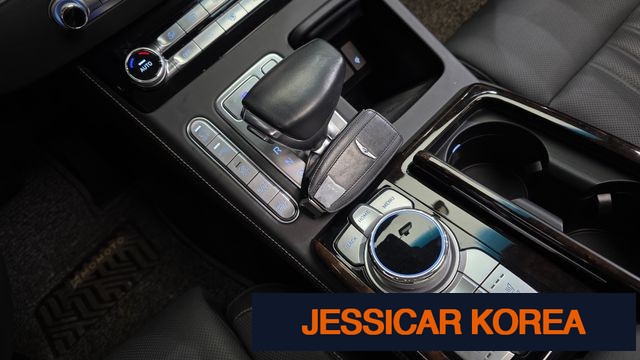 2019 Genesis G90 - Thumbnail 9