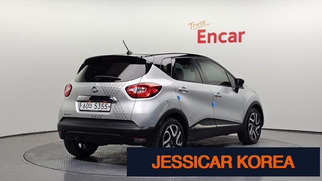 2015 Renault Korea QM3 - Thumbnail 3