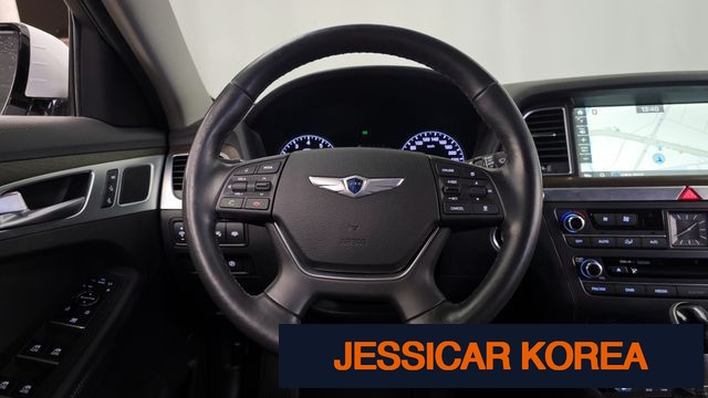 2016 Hyundai Genesis DH - Thumbnail 5