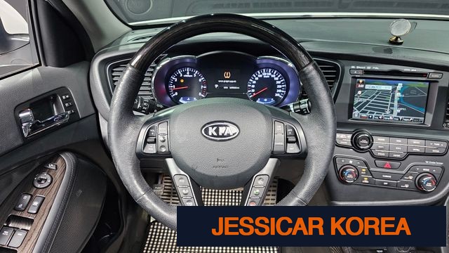 2012 Kia K5 - Thumbnail 16
