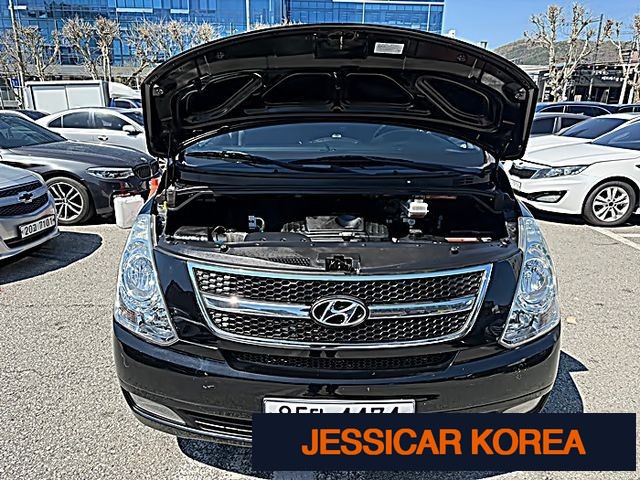 2011 Hyundai Grand Starex - Thumbnail 6