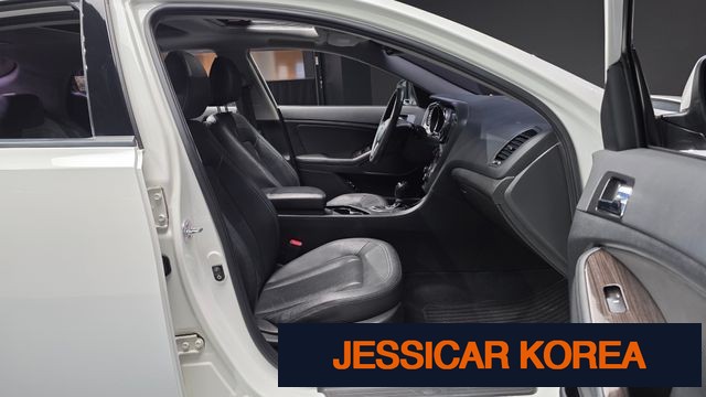 2012 Kia K5 - Thumbnail 4