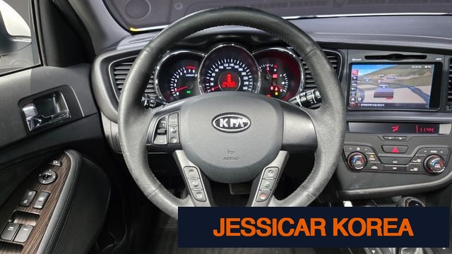 2012 Kia K5 - Thumbnail 8