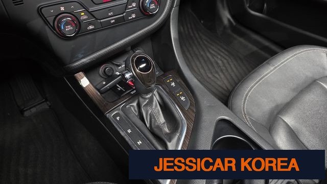 2012 Kia K5 - Thumbnail 14