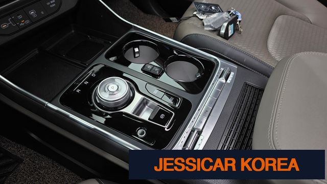 2025 Kia The New Carnival 4th generation - Thumbnail 3
