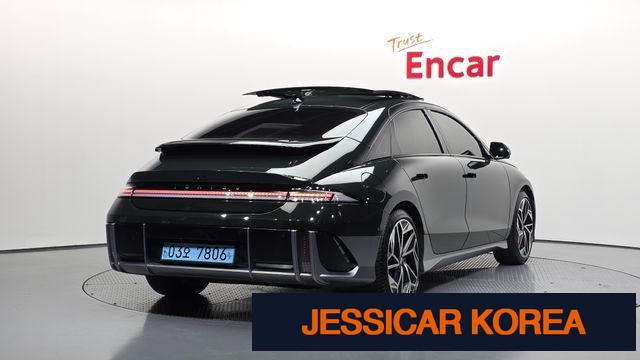 2023 Hyundai Ioniq 6 - Thumbnail 7