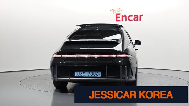 2023 Hyundai Ioniq 6 - Thumbnail 11