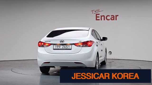 2013 Hyundai Avante MD - Thumbnail 5