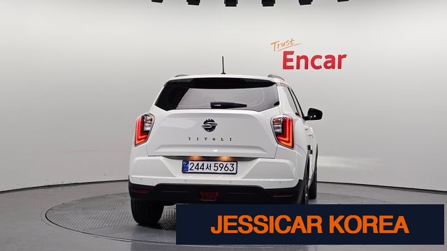 2022 KG Mobility Very New Tivoli - Thumbnail 16