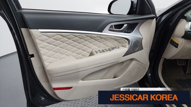 2019 Genesis G70 - Thumbnail 8