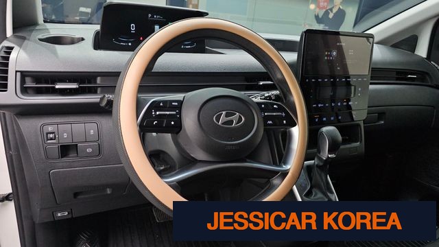 2025 Hyundai Staria - Thumbnail 8