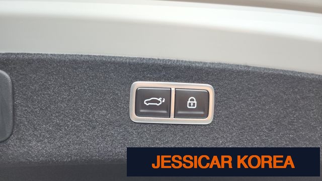 2025 Genesis G80 (RG3) - Thumbnail 14