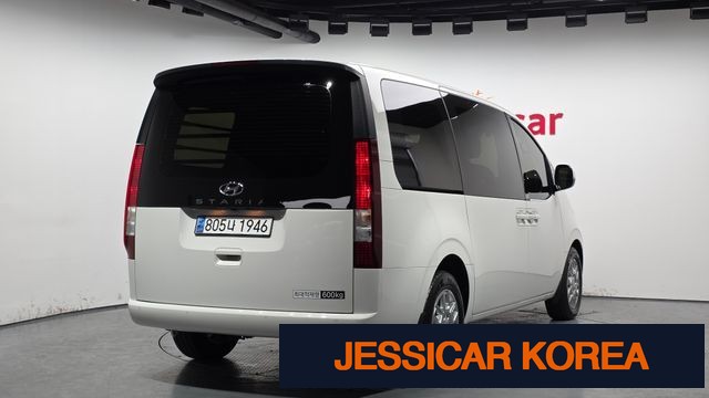 2024 Hyundai Staria - Thumbnail 15