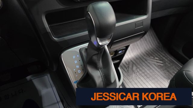 2024 Hyundai Staria - Thumbnail 19