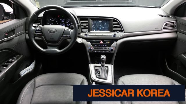 2017 Hyundai Avante AD - Thumbnail 11
