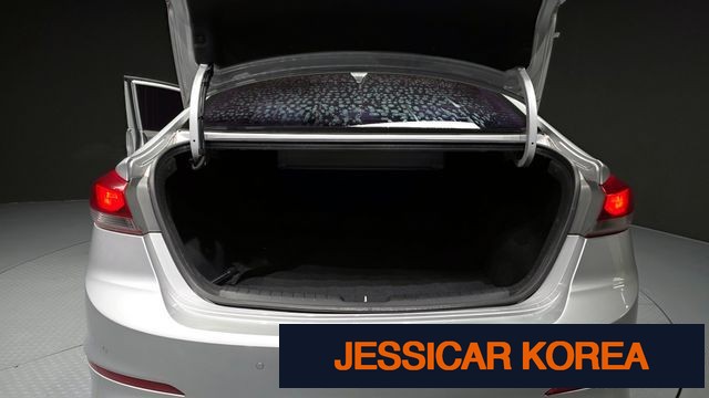 2017 Hyundai Avante AD - Thumbnail 20