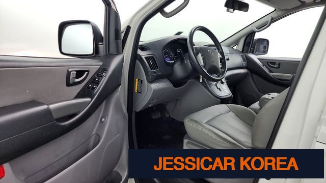 2017 Hyundai Grand Starex - Thumbnail 5