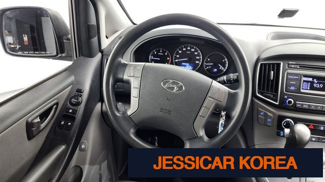2017 Hyundai Grand Starex - Thumbnail 8