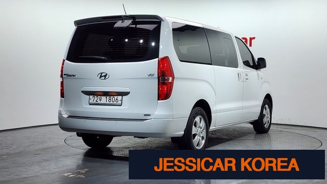 2017 Hyundai Grand Starex - Thumbnail 18