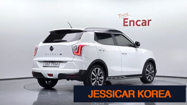 2016 KG Mobility Tivoli - Thumbnail 17