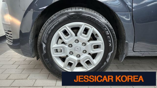 2022 Hyundai Staria - Thumbnail 6