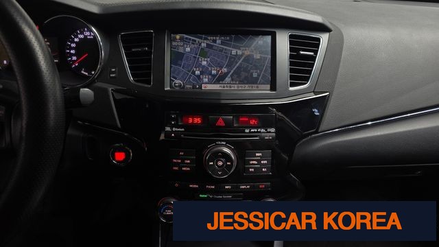 2011 Kia K7 - Thumbnail 2