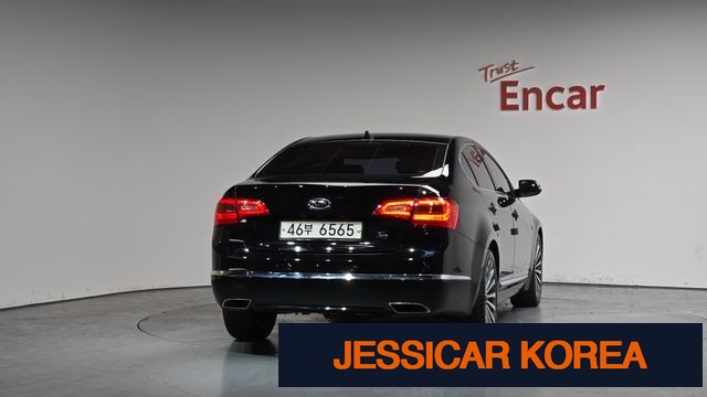 2011 Kia K7 - Thumbnail 8