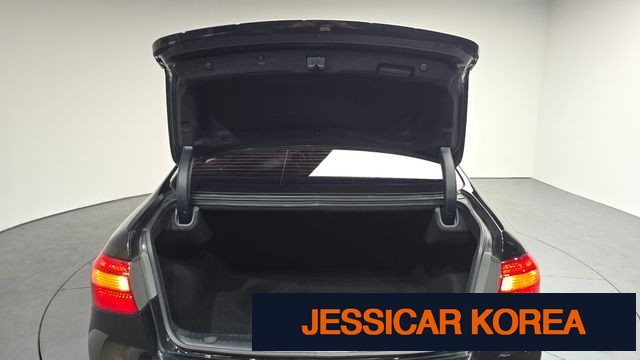 2011 Kia K7 - Thumbnail 14