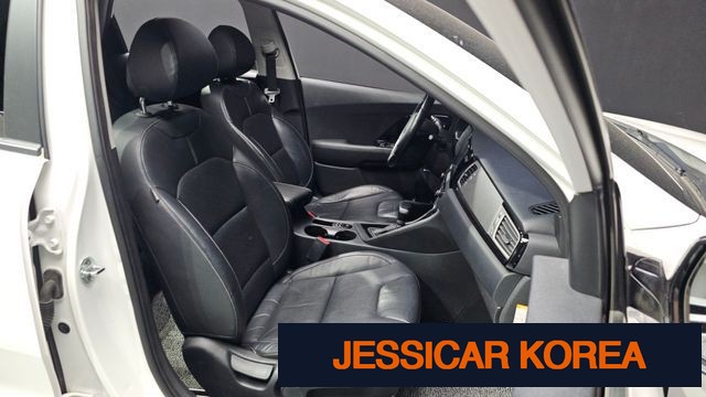 2017 Kia Niro - Thumbnail 6