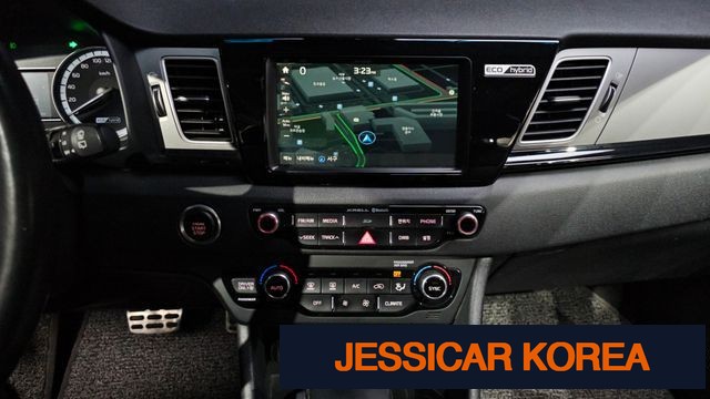 2017 Kia Niro - Thumbnail 12
