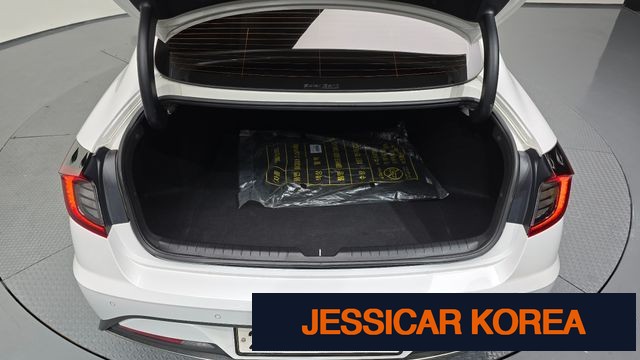 2021 Hyundai Sonata (DN8) - Thumbnail 8