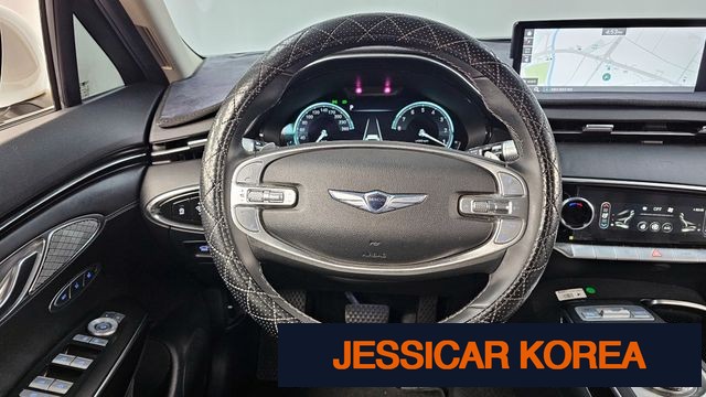 2022 Genesis GV70 - Thumbnail 12