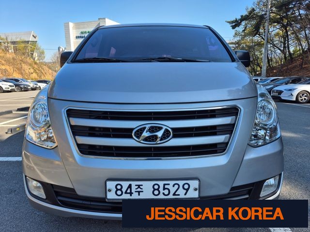 2017 Hyundai Grand Starex - Thumbnail 9