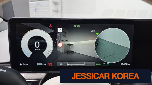 2022 Genesis GV60 - Thumbnail 9