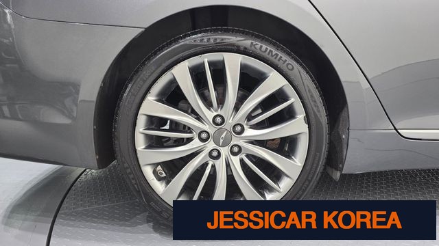 2017 Genesis G80 - Thumbnail 9