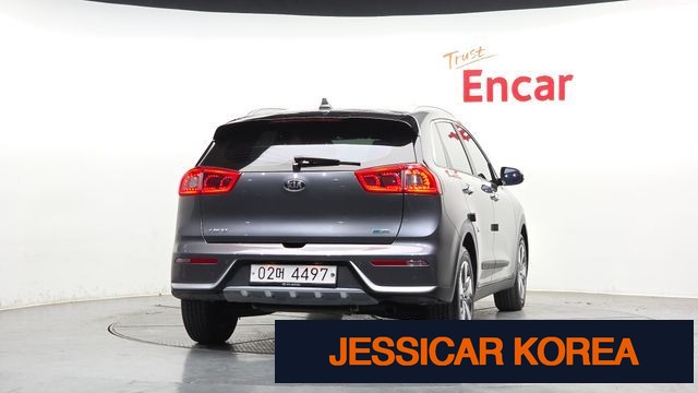 2018 Kia Niro - Thumbnail 14