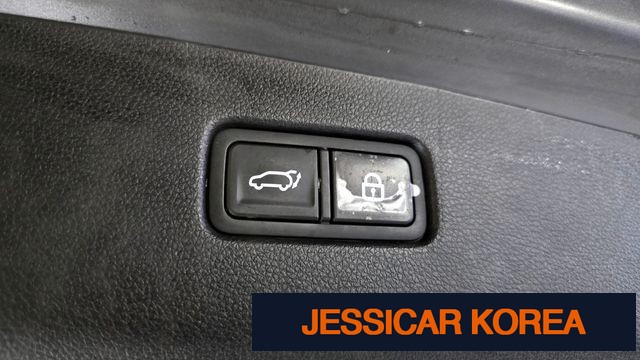 2021 Genesis GV70 - Thumbnail 3
