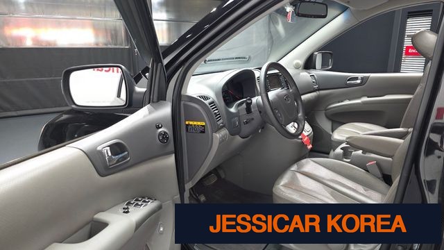2012 Kia Carnival R - Thumbnail 13