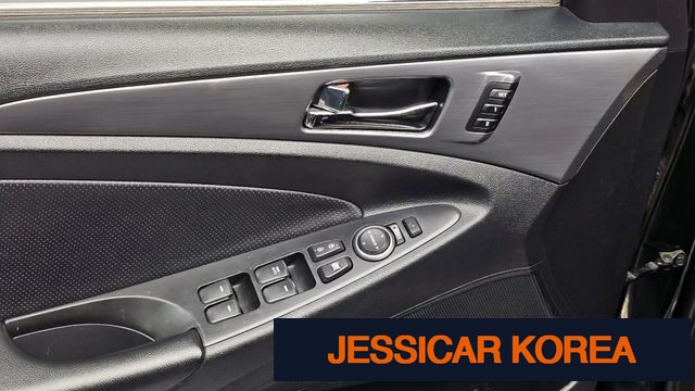 2014 Hyundai sonata hybrid - Thumbnail 18