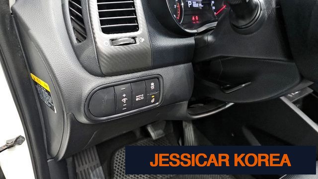 2013 Kia K3 - Thumbnail 2