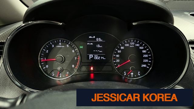 2013 Kia K3 - Thumbnail 5