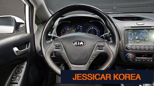2013 Kia K3 - Thumbnail 17