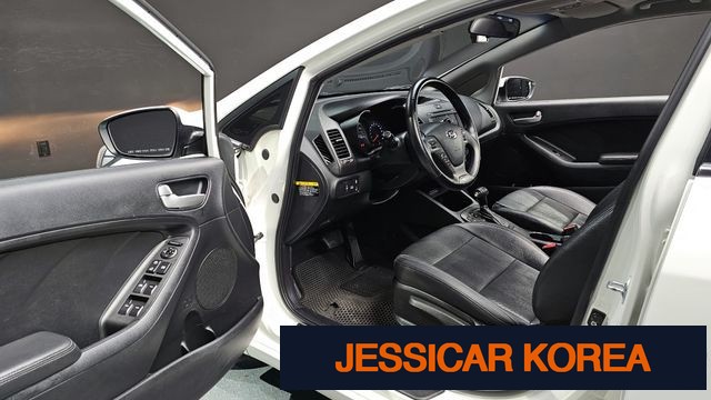 2013 Kia K3 - Thumbnail 18