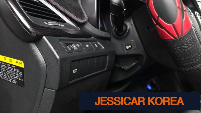 2013 Hyundai Santa Fe DM - Thumbnail 2