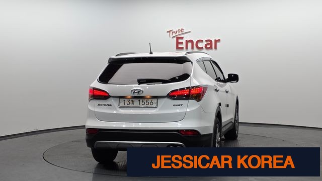2013 Hyundai Santa Fe DM - Thumbnail 13