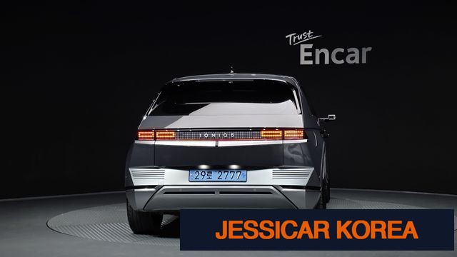 2023 Hyundai Ioniq 5 - Thumbnail 8