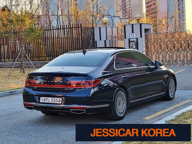 2019 Genesis G90 - Thumbnail 17