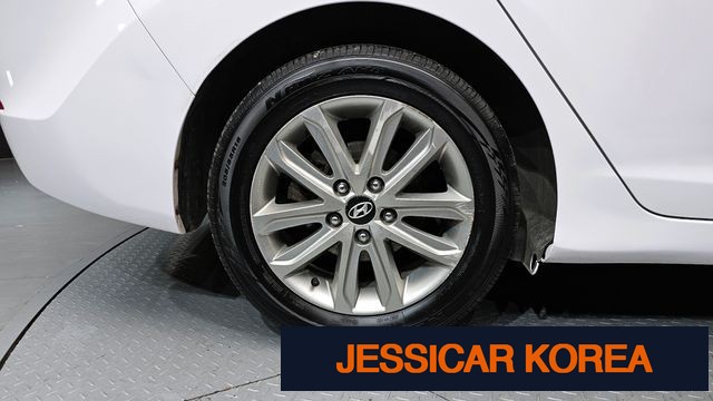 2014 Hyundai The New Avante - Thumbnail 11