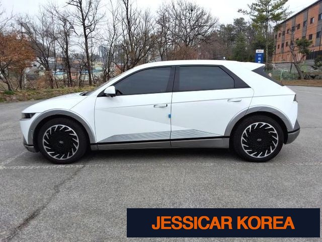 2022 Hyundai Ioniq 5 - Thumbnail 6