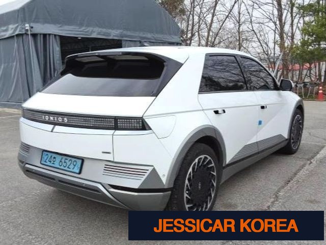 2022 Hyundai Ioniq 5 - Thumbnail 19